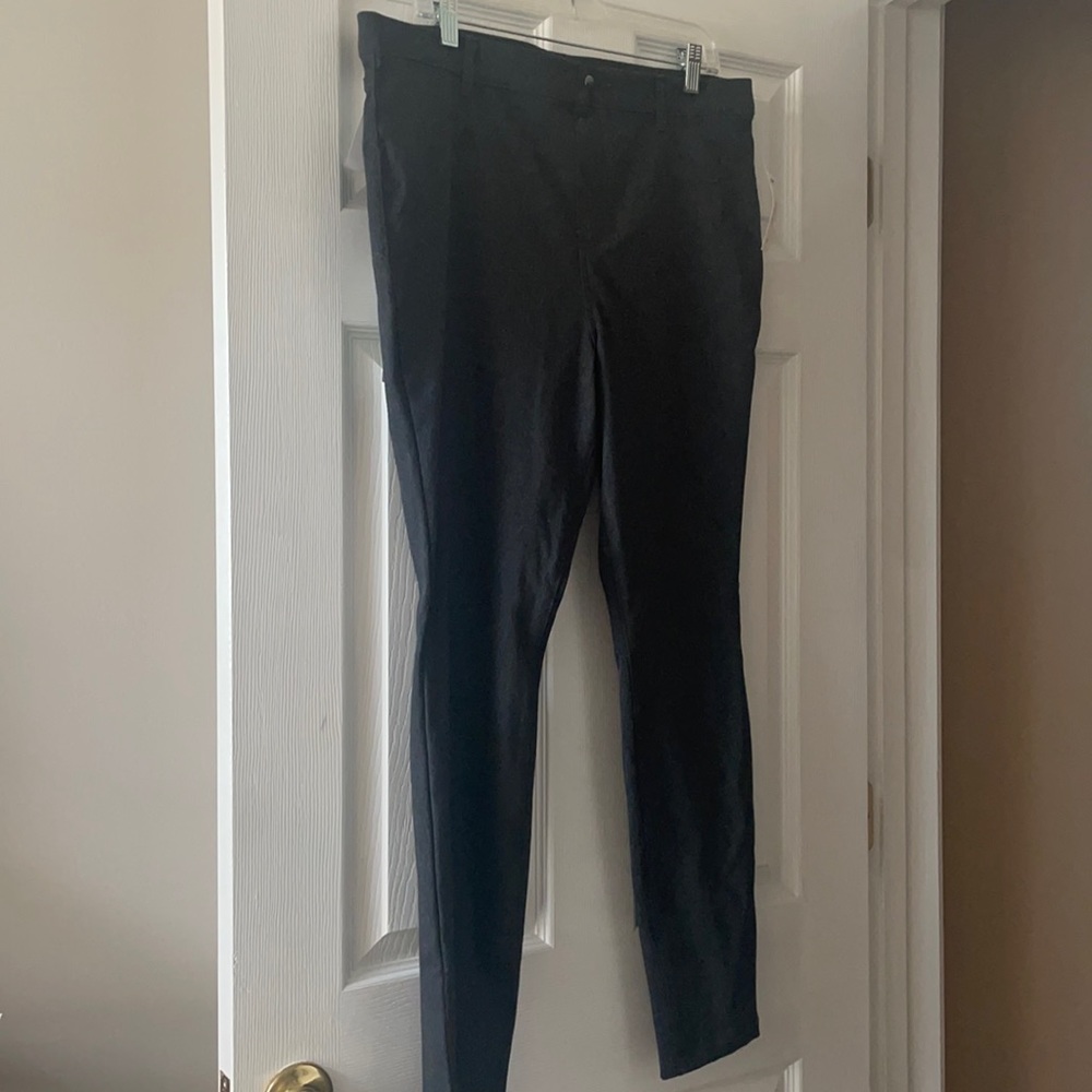 NWT! Time and Tru Brand XL 16-18  Charcoal Gray High Rise Stretch Fitted Jegging